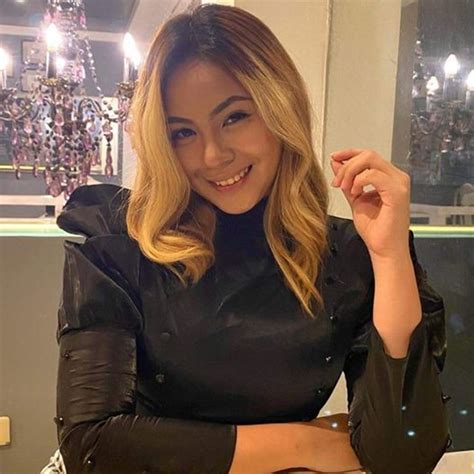 aira lipata|Aira Lipata .